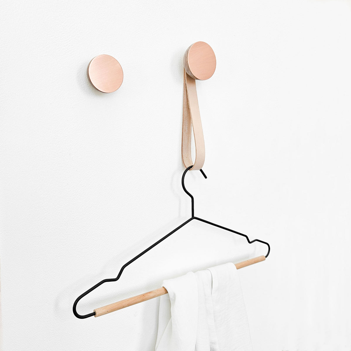 Round Walnut Wood & Copper Wall Hook